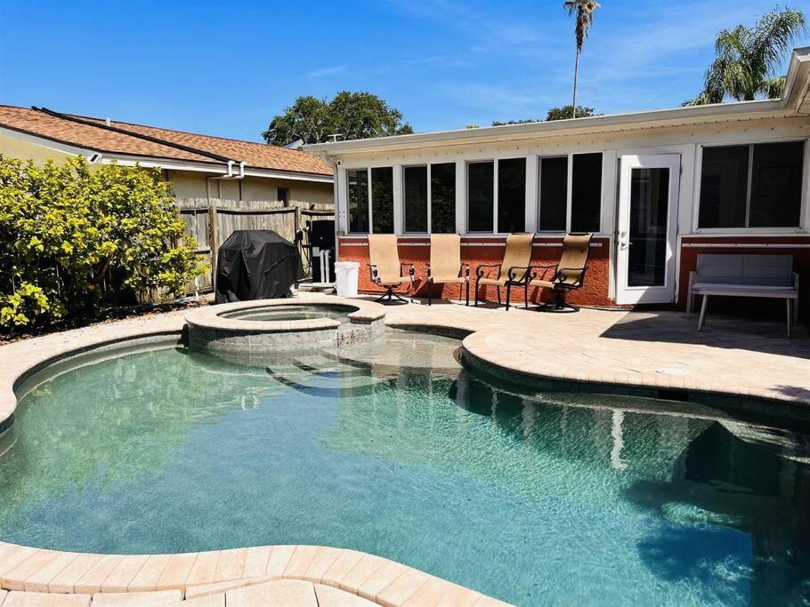 5Bed2Bath Pool Home Walking Distance From Beach! Clearwater Beach Zewnętrze zdjęcie